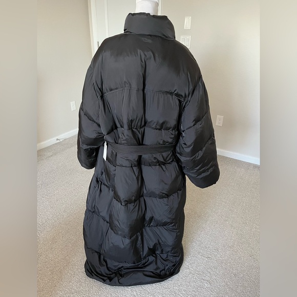 Good American Women’s Black Puffer Winter Coat - Picture 8 of 15